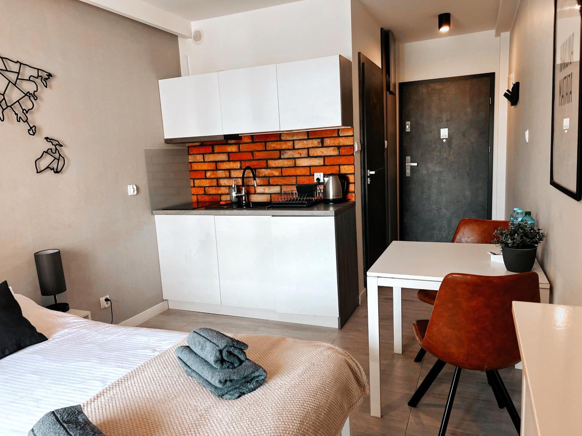 Apartment B004 -